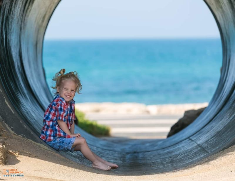 רגע לפני שהבייבי שלנו נהפך מפעוט לגבר קטנטן ניצור מזכרת בלתי נשכחת מהשיער שעוד רגע ונגזר.