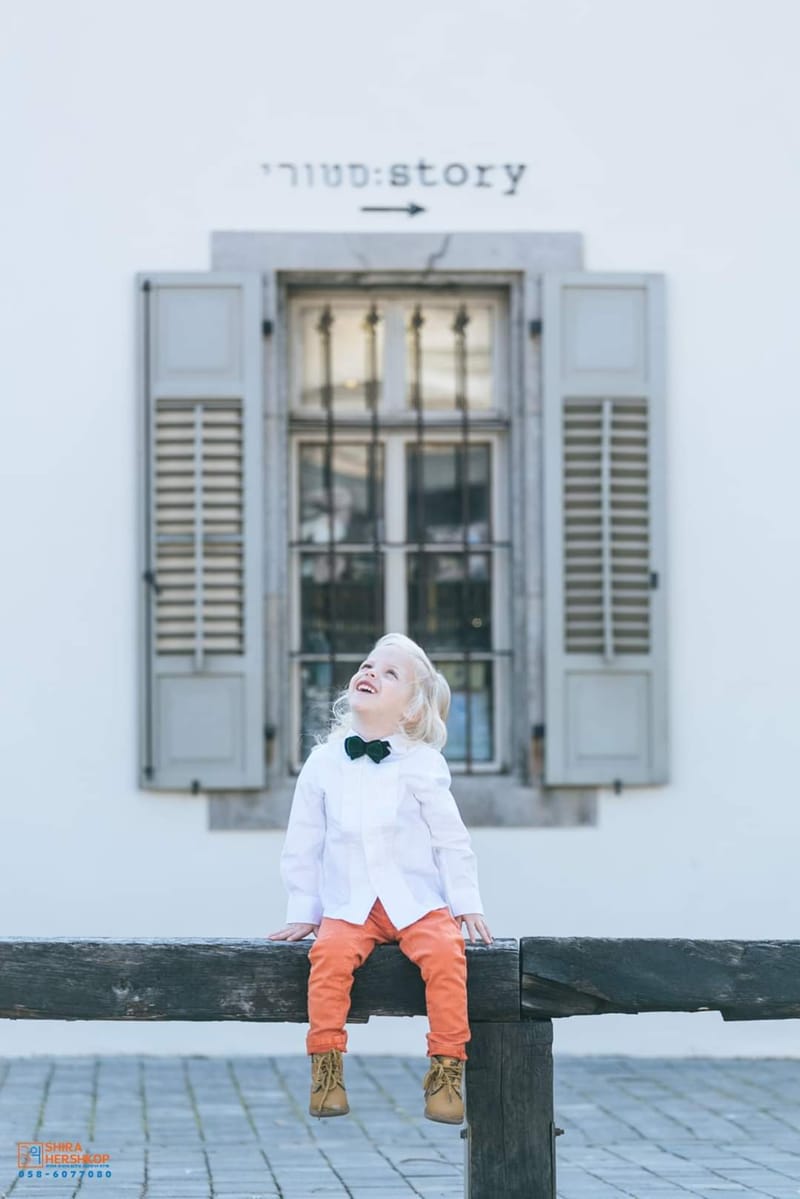 רגע לפני שהבייבי שלנו נהפך מפעוט לגבר קטנטן ניצור מזכרת בלתי נשכחת מהשיער שעוד רגע ונגזר.