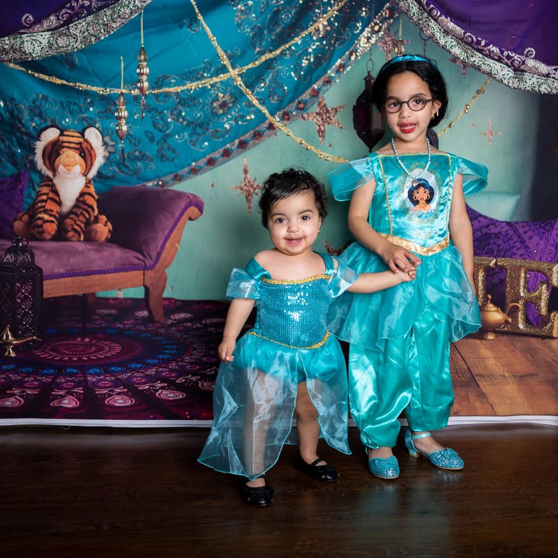 חשבתם , השקעתם וקניתם תחפושות מקוריות?! זה הזמן לתעד!!