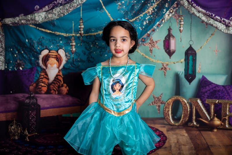 חשבתם , השקעתם וקניתם תחפושות מקוריות?! זה הזמן לתעד!!