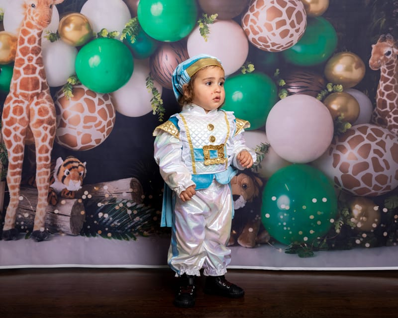 חשבתם , השקעתם וקניתם תחפושות מקוריות?! זה הזמן לתעד!!