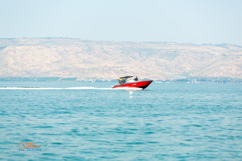 ארץ ישראל היפה 