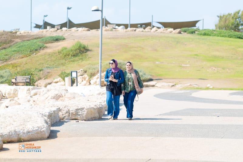 ארץ ישראל היפה 