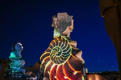 LA PEDRERA NIGHT EXPERIENCE TRANSFORME L'EMBLÉMATIQUE CASA MILÀ