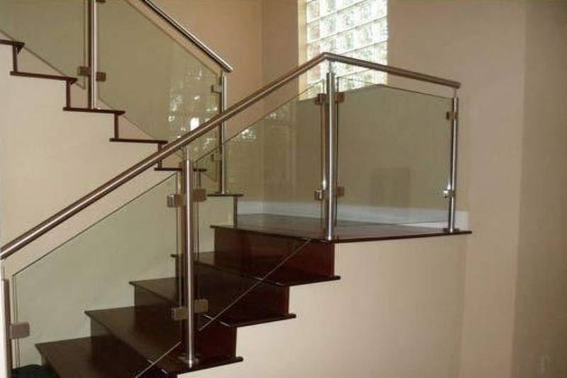 تفصيل درابزين زجاج استالس استيل