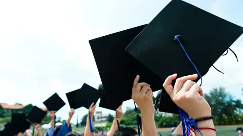 澳洲大学毕业证，如何在线购买？