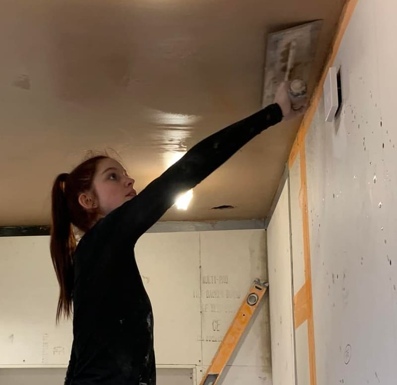 Solid Plastering, Skimming and Re-skimming