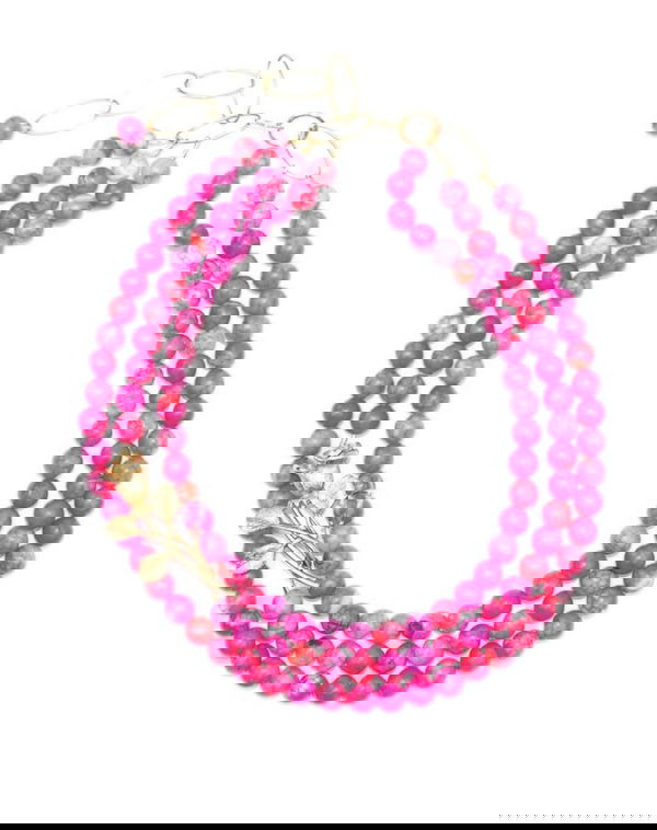 Pink agate with vintage brooch