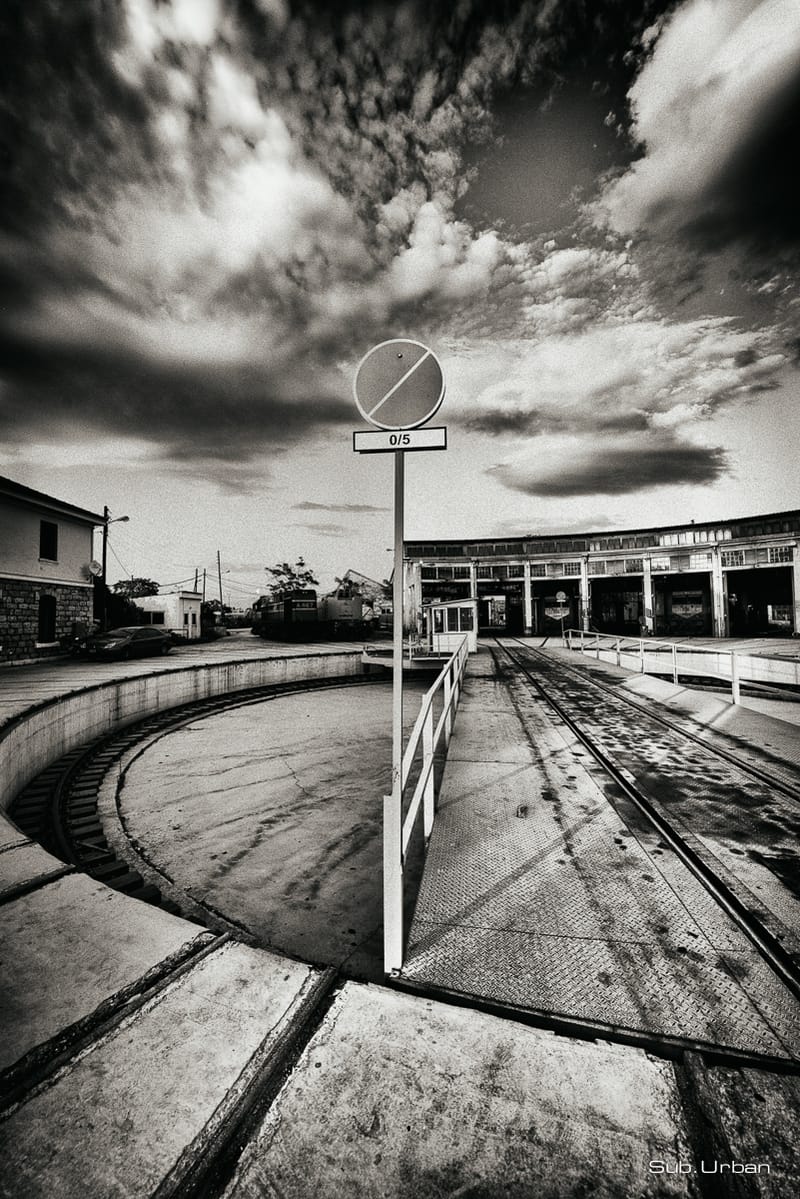 A photo story about a night train and its locomotive drivers
