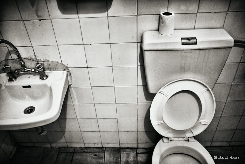 A photo story about a night train and its locomotive drivers