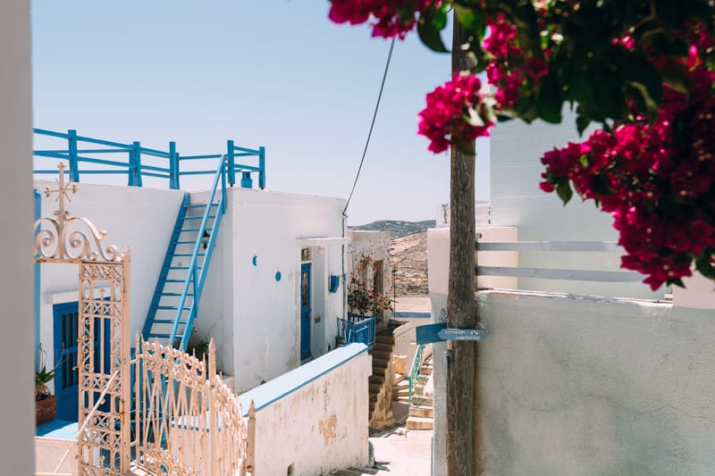 Walking through the medieval settlement of Ano Syros