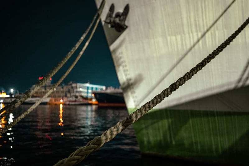 When light falls the last ships depart and the port transforms...