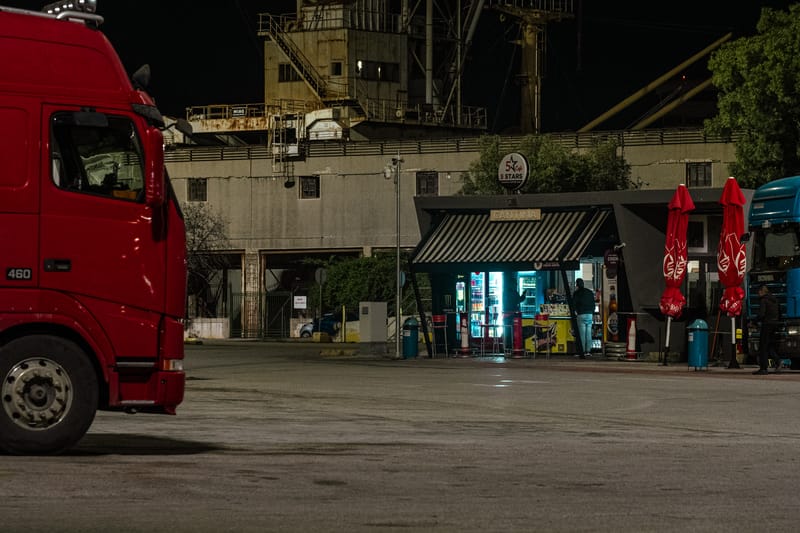 When light falls the last ships depart and the port transforms...