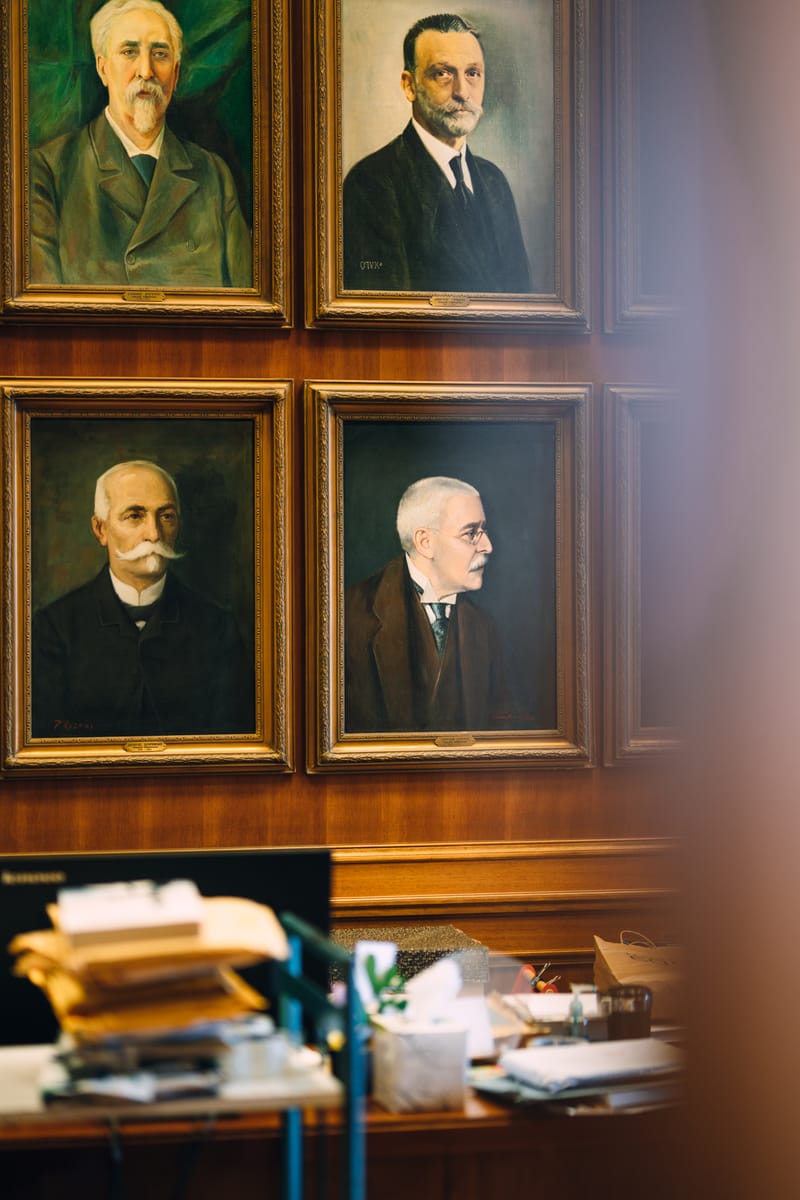 A walk through the vast parliametn building and its hidden chambers