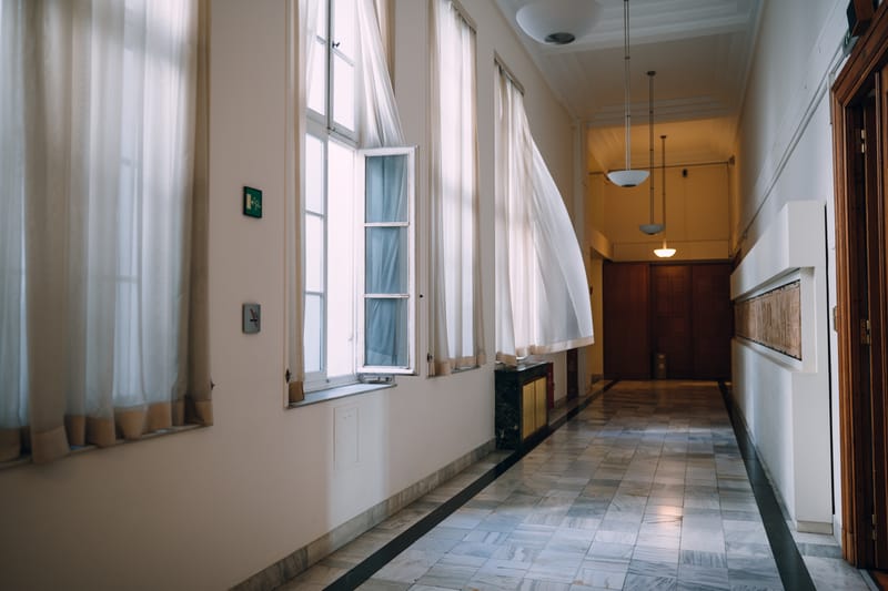 A walk through the vast parliametn building and its hidden chambers