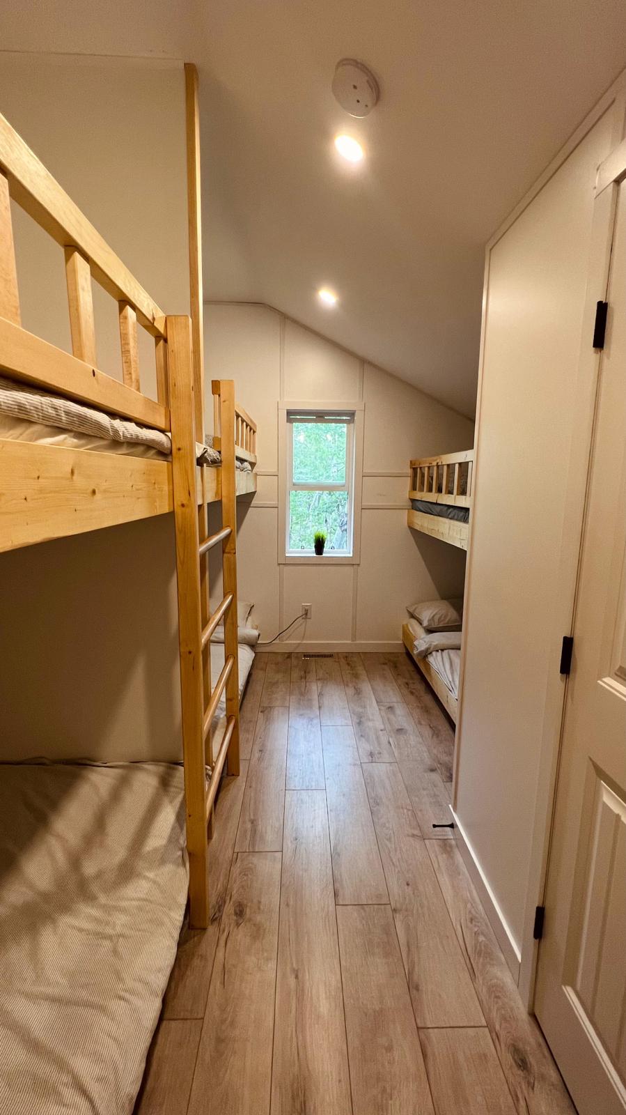BUNKROOM 2