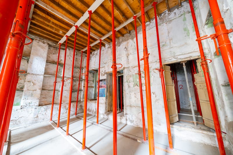 تـدعيم المبانـي التاريخية بجدة 