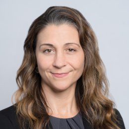 Dr. Angela Stoltz