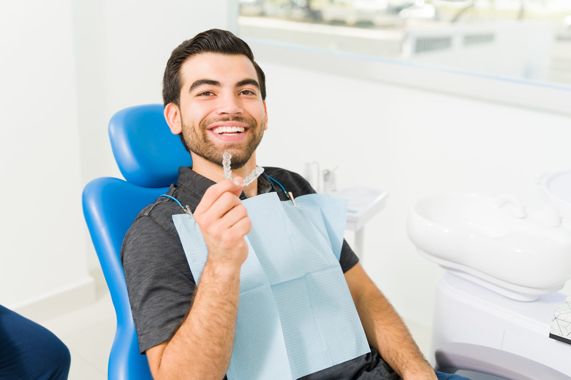 Invisible Aligners: The Modern Solution for Straighter Smiles