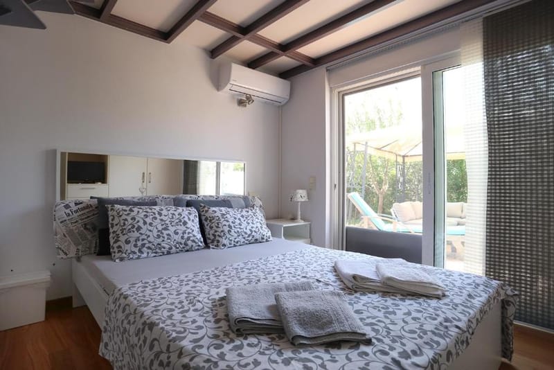 Room 1