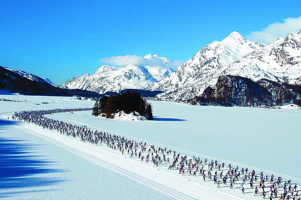 Explorez l'Élégance et le Charme de St-Moritz, Bijou des Alpes Suisses