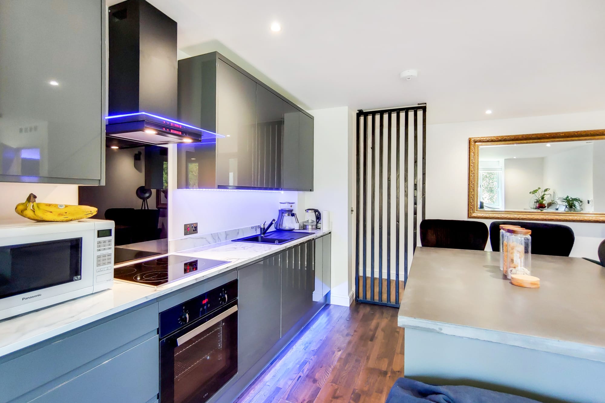 KEW GARDENS - Amelia House