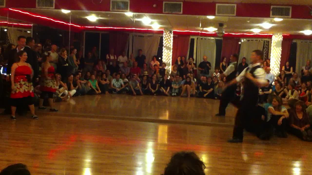 דיויד אורנשטיין ורינה שרף חייט בהופעת לינדי הופ