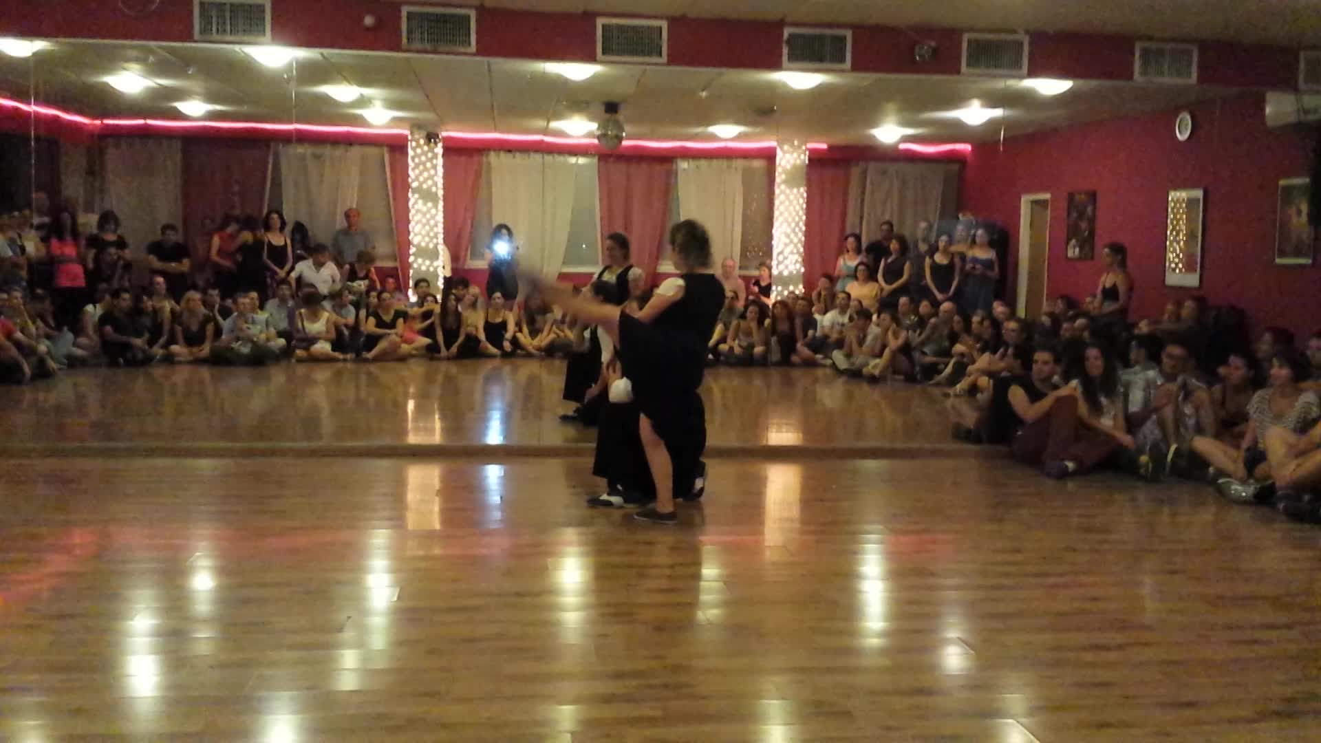 דיויד אורנשטיין ורינה שרף חייט בהופעת סווינג