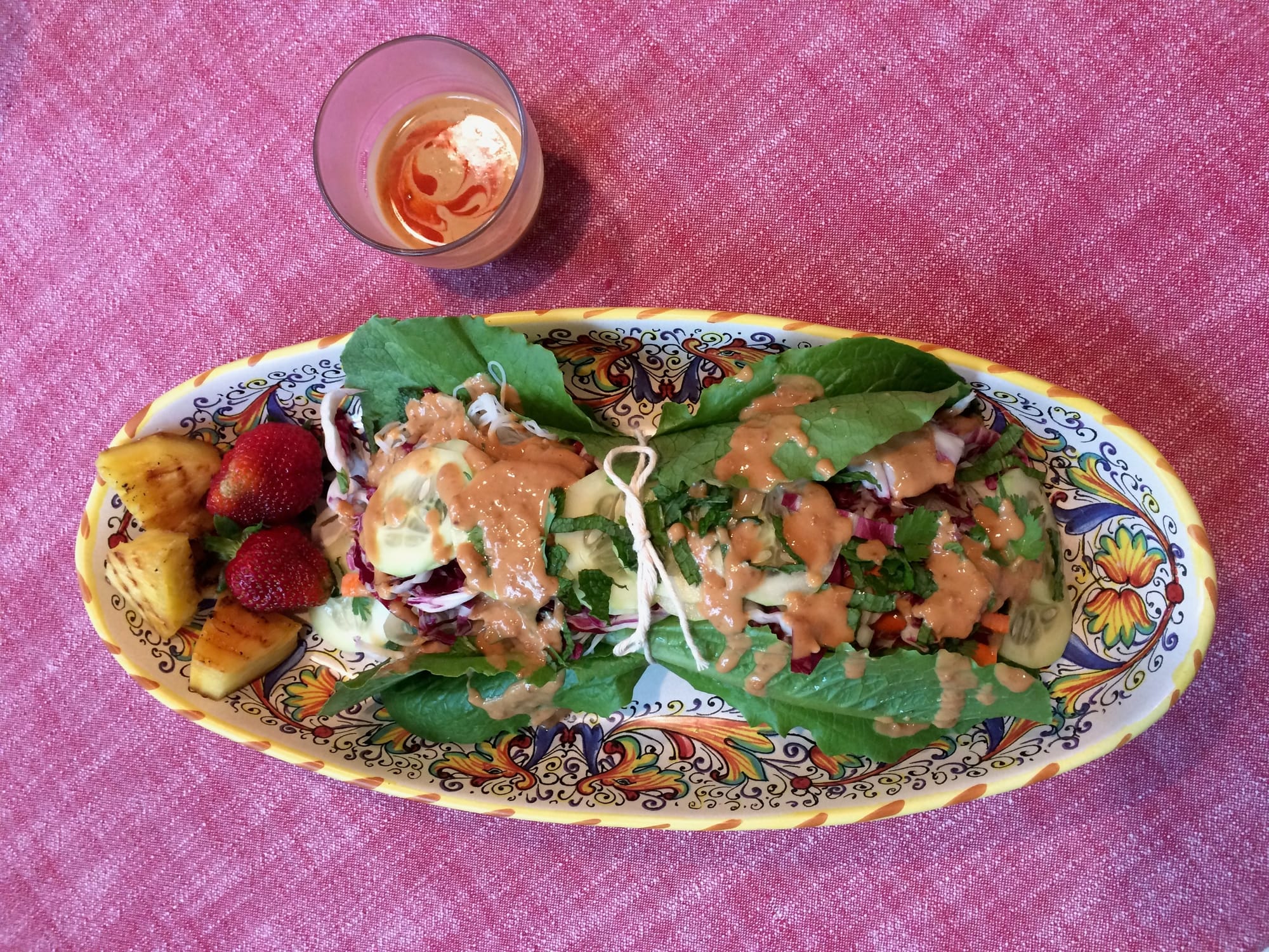 Veggie Lettuce Wrap with grilled Pineapple and Raspberry Vinaigrette on the side