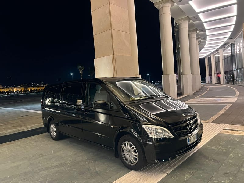 NOLEGGIA 9 POSTI PER EVENTI E FESTE