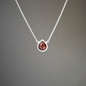 Garnet Jewelry: The Perfect Gift of Passion and Love