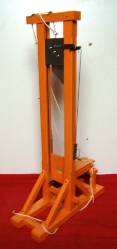 Produit dérivé de marque BIK guillotine à 2 lames jetable 2011