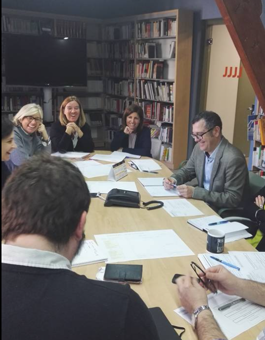 A meeting with the Area of Language and Universities team at the Institut Ramon Llull in their headquarters in Barcelona during my internship there in 2017.