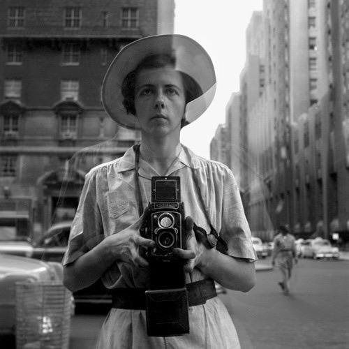 FOTOGRAFIA, MODA E COTIDIANO NAS LENTES DE VIVIAM MAIER