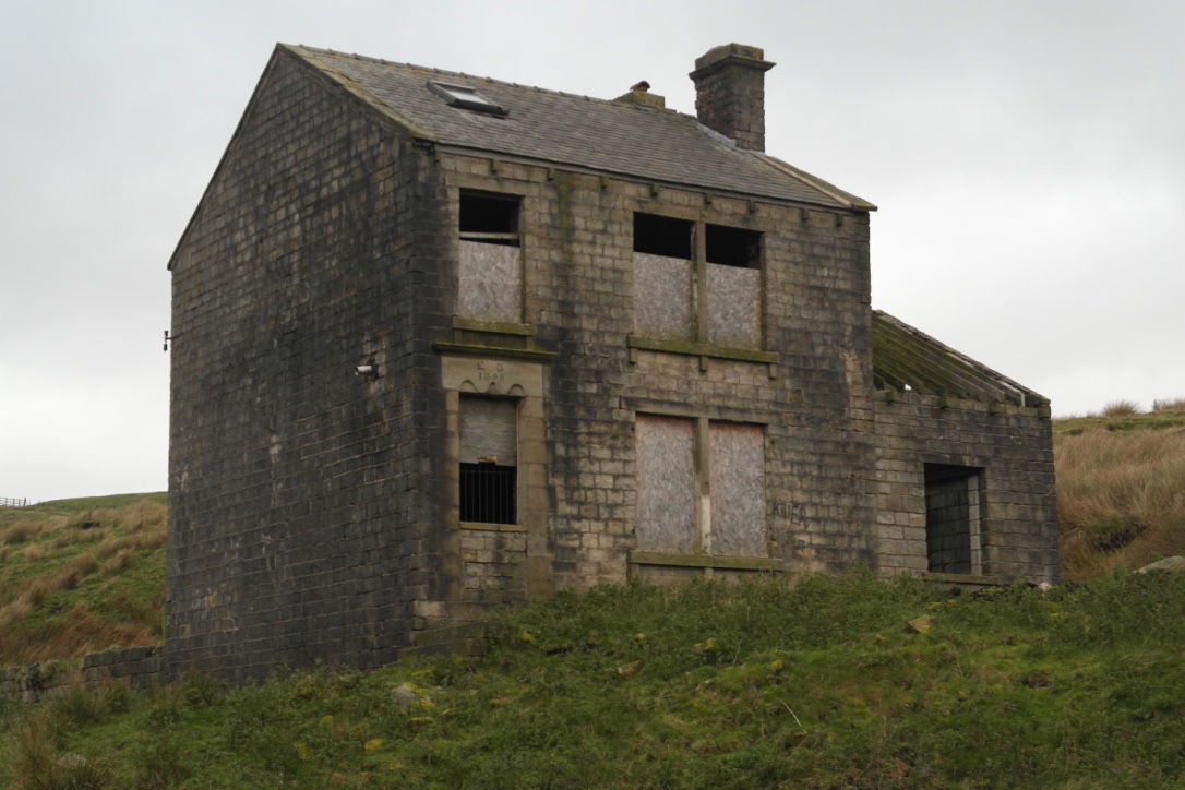 Restoration of former Gamekeepers Lodge and  27 ground mounted solar panels in National Park