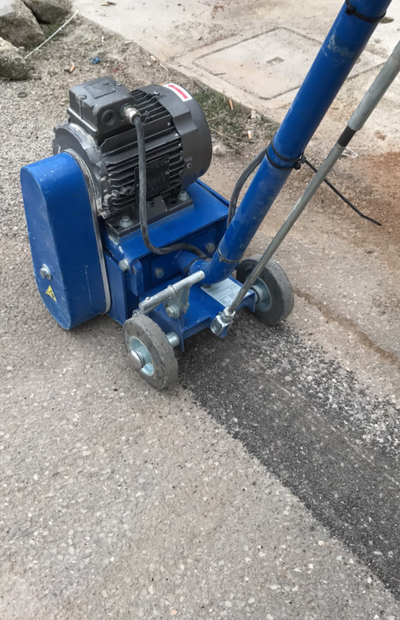 SCARIFICATRICI, LISCIATRICI,FRATTAZZATRICI, ASPIRAPOLVERI, SPAZZATRICI, IDROPULITRICI, LAVAPAVIMENTI