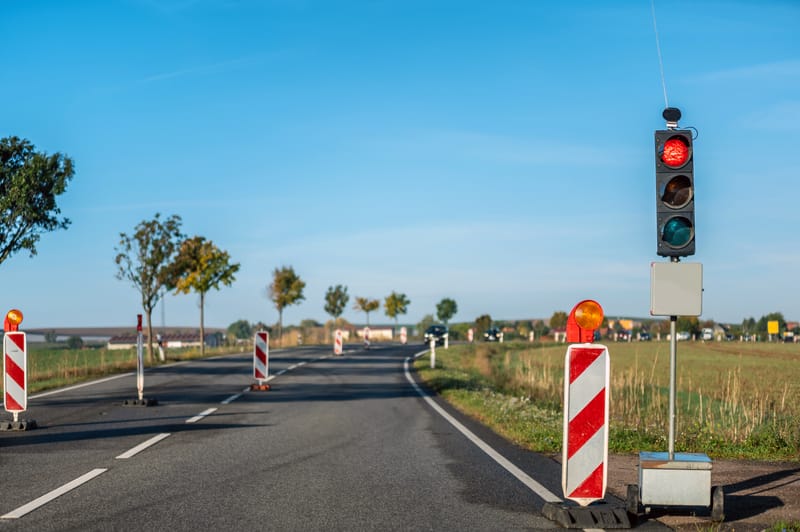 SEMAFORI - SEGNALETICA STRADALE GENERALE