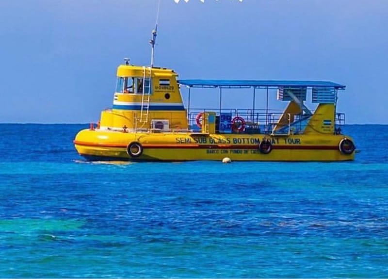 REEF SUBMARINE GLASS BOTTOM BOAT $75PP