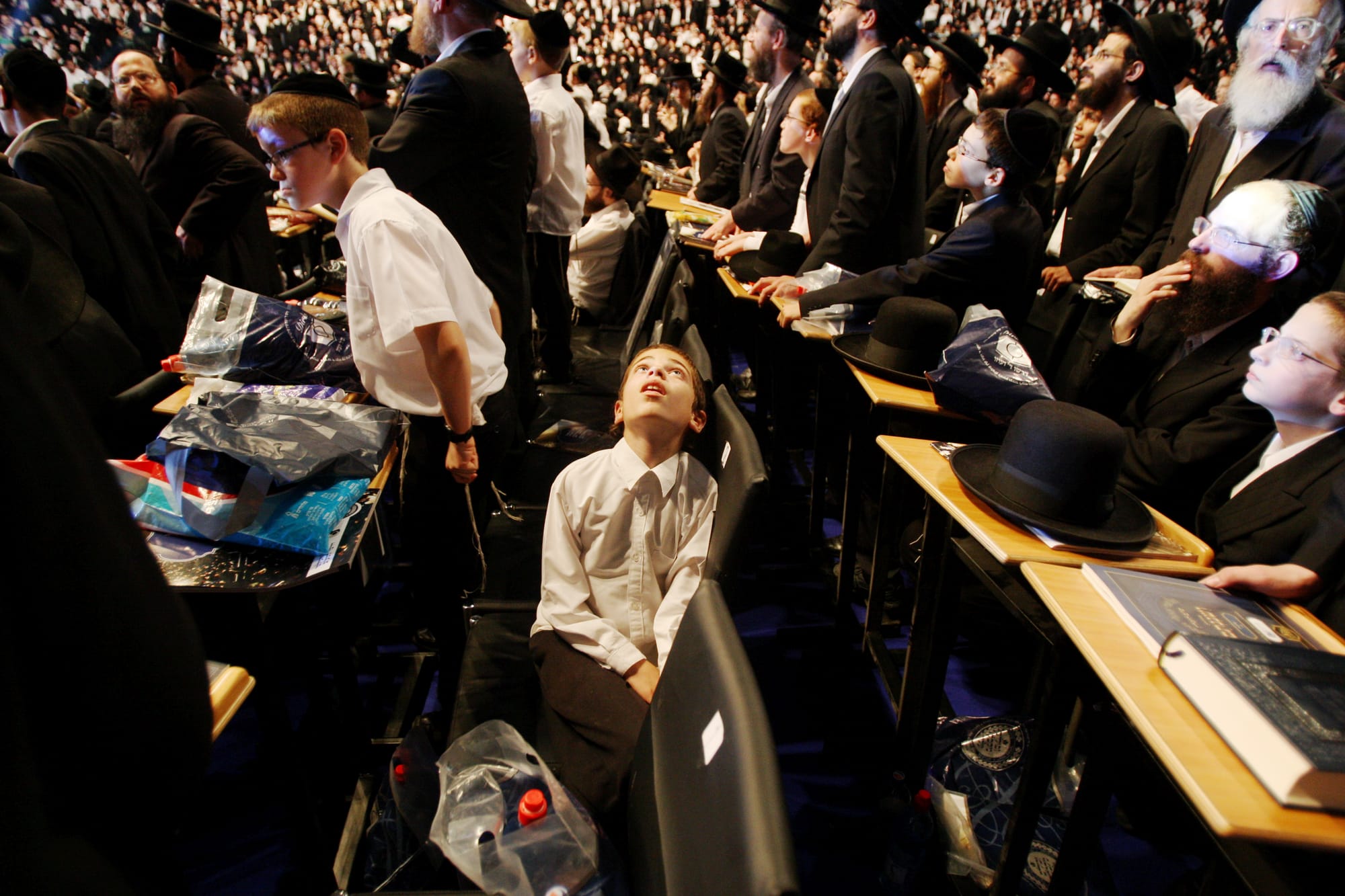 תפילה המונית בהיכל נוקיה בתל אביב | Mass prayer at the Nokia Hall in Tel Aviv