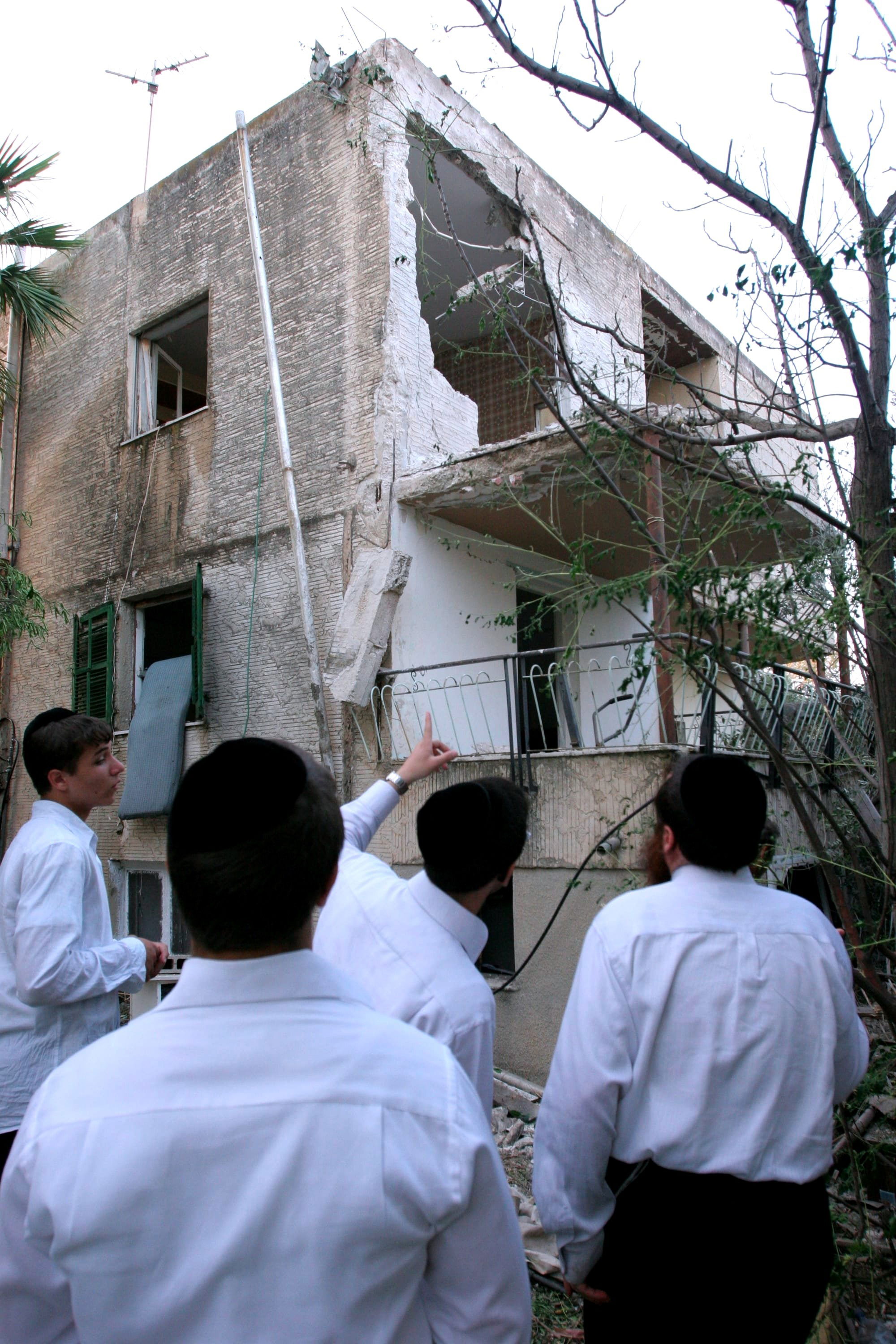נפילת קטיושות בטבריה במהלך מלחמת לבנון השנייה | Katyusha’s rockets attack on Tiberias during the second Lebanon war