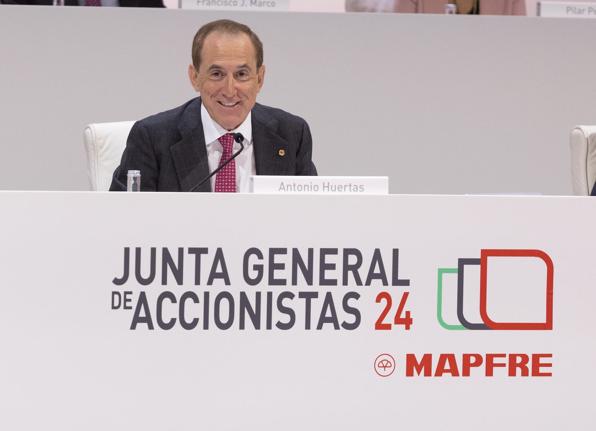 Mapfre se fija como "meta aspiracional" una rentabilidad del 11% en 2026