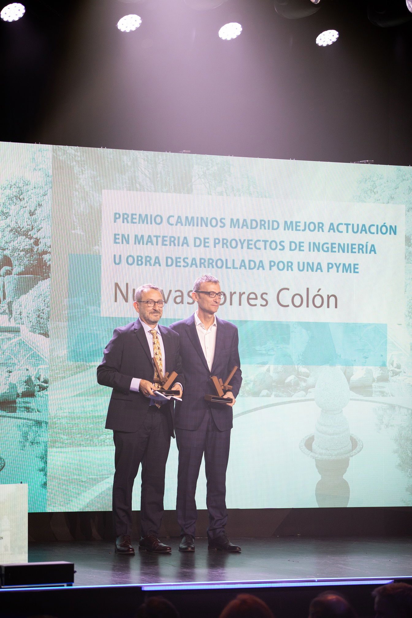 Los ingenieros premian la rehabilitación de las Torres Colón por Mutua