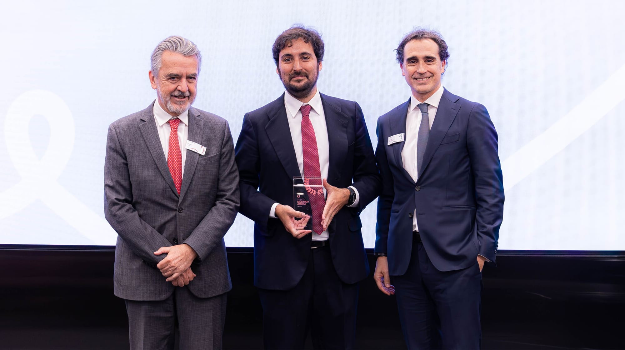 Íñigo Egea gana el Premio Excelencia Jurídica de Cuatrecasas