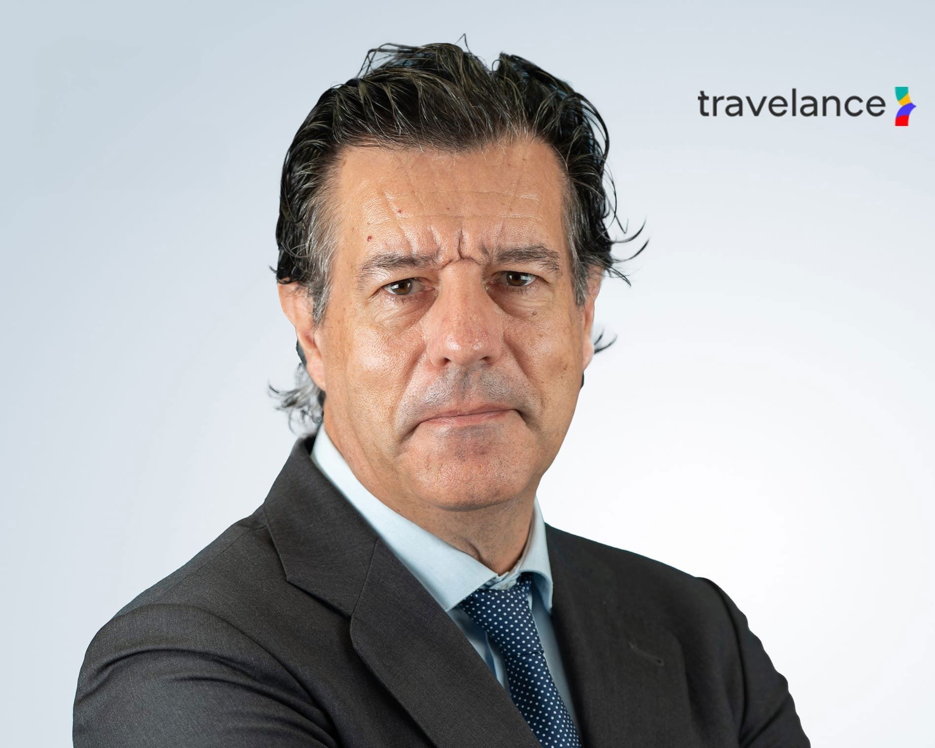 José María Hoyos asciende en Travelance