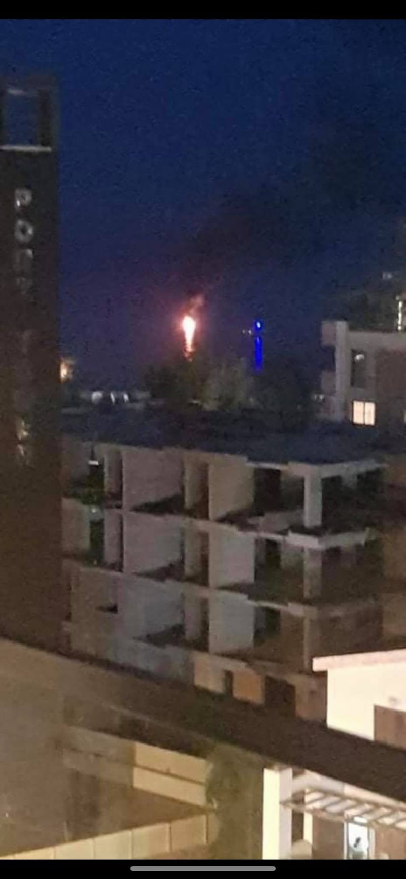 انفجار يخت في كيرينيا مقابل فندق اللورد بالاس