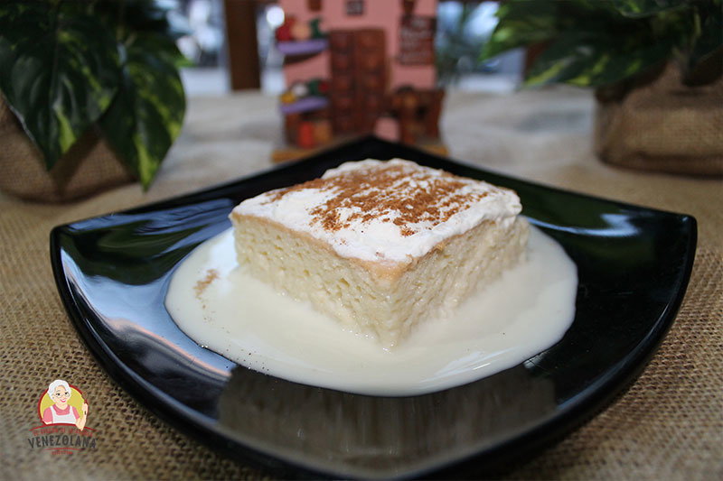 Torta de Tres Leches