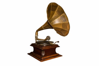 GIRADISCHI CON TROMBA