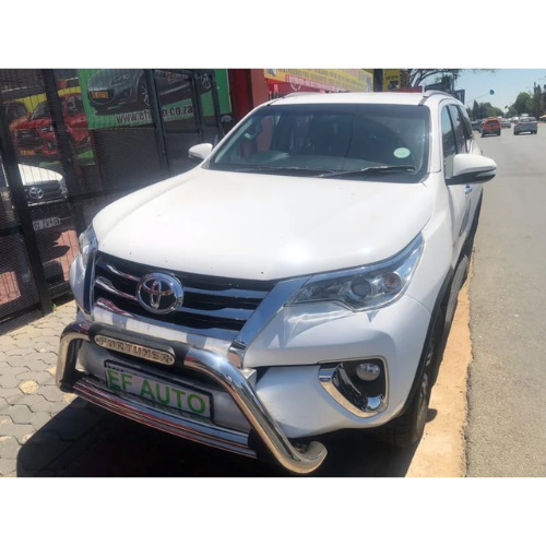 Toyota Fortuner 2,4