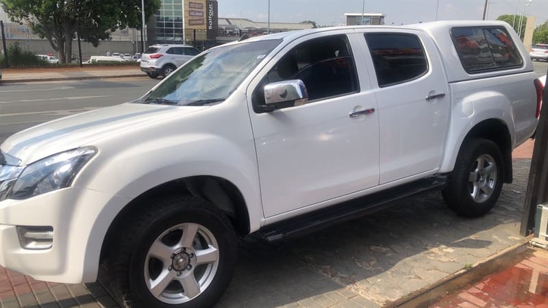 Isuzu Model: KB 300 D-TEQ LX (120 kW