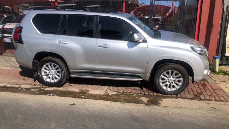 Toyota Land Cruiser Prado 3.0DT VX